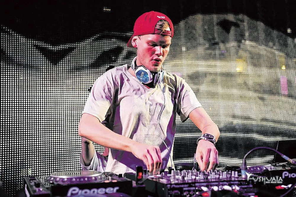Morre DJ sueco Avicii aos 28 anos