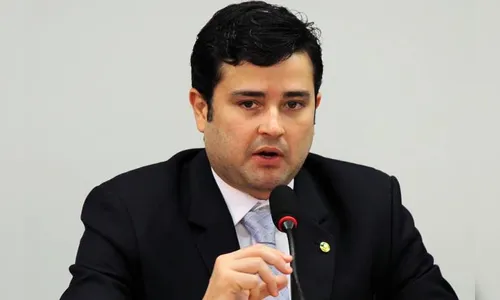Deputado do PP é alvo de busca e apreensão da Polícia Federal na Câmara