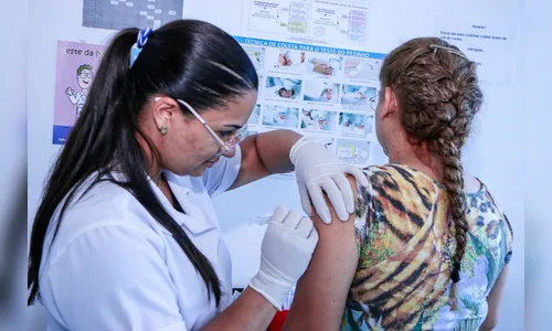 Apucarana registra grande procura no 1º dia de vacinação