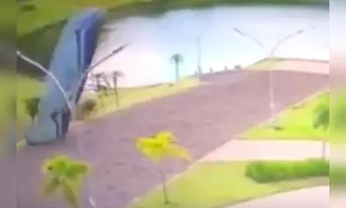 Vídeo mostra morte de empresário em queda de parapente 