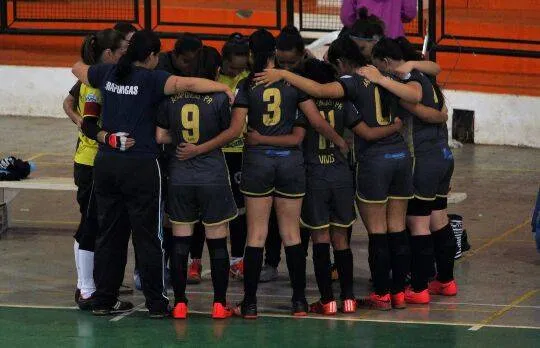 Arapongas estreia contra Cascavel no Campeonato Paranaense de Futsal Feminino - Foto: Divulgação