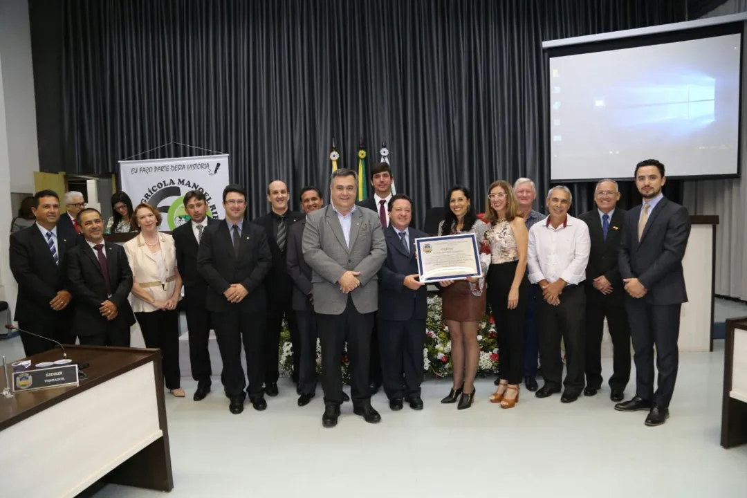 Colégio Agrícola de Apucarana recebe “Diploma de Méritos em Tarefas Comunitárias” - Foto: Divulgação