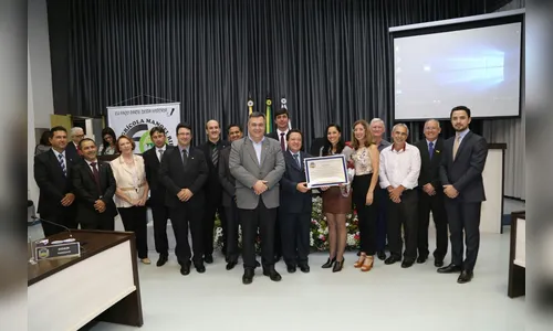 Colégio Agrícola de Apucarana recebe “Diploma de Méritos em Tarefas Comunitárias”