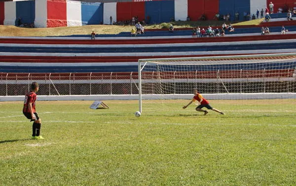 As categorias menores do Torneio 1º de Maio de Apucarana aconteceram no Estádio Olímpio Barreto - Foto: Divulgação