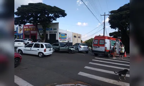 Acidente em frente ao Lagoão deixa idosa ferida