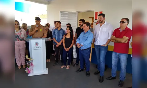 Prefeito Sérgio Onofre entrega novo módulo policial e viaturas 0 km à comunidade