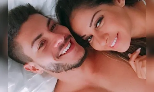 Arthur Aguiar e Mayra Cardi criam conta no Instagram para filha que ainda não nasceu