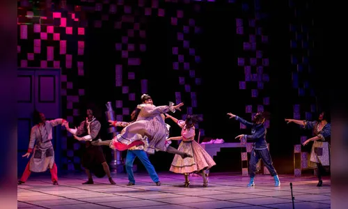 Arapongas recebe turnê de bailarinos do Teatro Guaíra