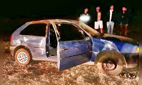 Mulher de 29 anos morre após capotamento de carro em Faxinal