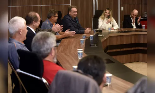 Governo garante diálogo com sindicatos para gerar mais empregos