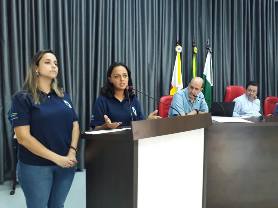 Representantes do projeto social “Amigos do Cavalo” participam de Sessão na Câmara Municipal -
