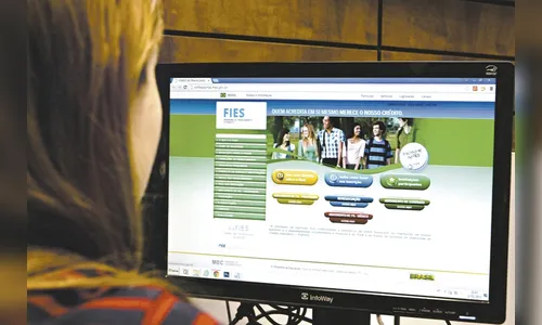 Estudantes têm até quinta-feira para renovar contratos do Fies