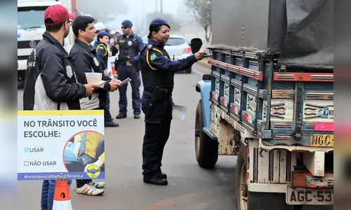 Blitz Educativa inicia as atividades do Maio Amarelo em Arapongas