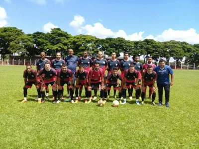 O Vila Nova, de Apucarana, está na final da categoria titular da 1ª Liga da Comarca  - Foto: Divulgação