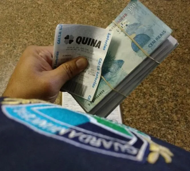 Após serem identificadas, estelionatárias devolvem R$ 20 mil  para idosa que caiu no golpe do bilhete