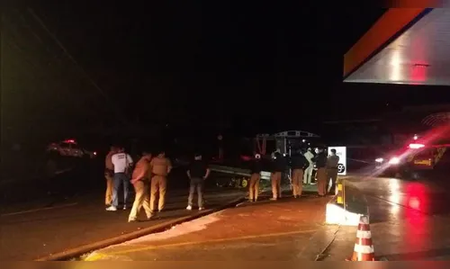 Jovem morre após bater o carro contra poste em Londrina