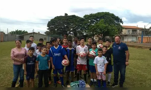 Secretaria de Esporte de Arapongas realiza       visita a polos de iniciação esportiva