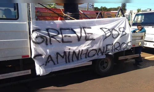 Caminhoneiros protestam em Arapongas, Califórnia, Mandaguari, Mauá, Londrina e Maringá