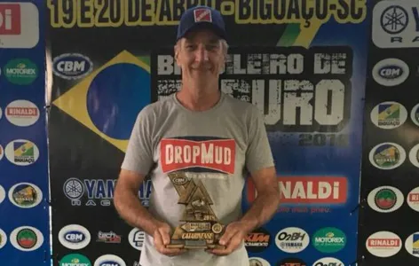 O piloto Romeu Eurich, de Apucarana, foi destaque neste final de semana no Brasileiro de Enduro FIM - Foto: Divulgação