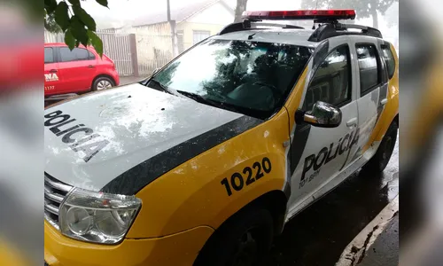 Homem é preso após importunar mulher e apanhar do filho dela