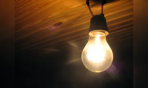 Junho deve ter bandeira tarifária amarela, segundo a Aneel