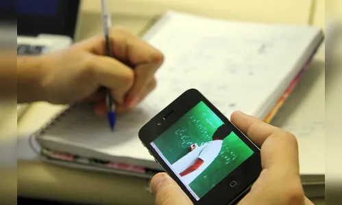 Ensino a distância cresce mais que presencial, mas gera desconfiança