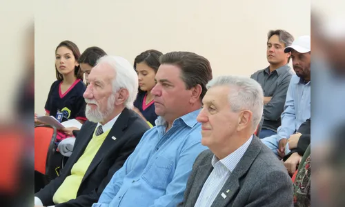 Comitiva da Fecomércio visita Projeto Crescer