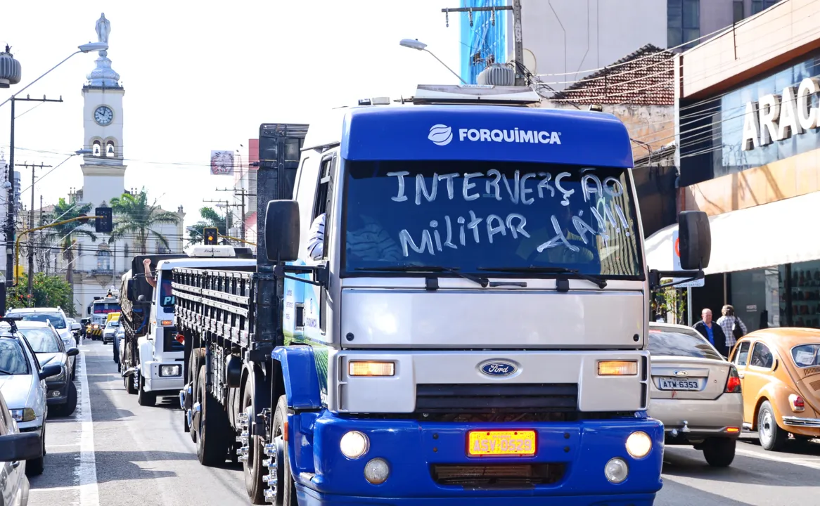 Foto: Delair Garcia/TNLideranças dos caminhoneiros querem manter paralisação: “Não é só pelo Diesel, é pra mudar o Brasil”