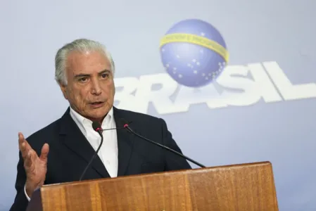 Governo congela redução do preço do diesel na bomba por 60 dias; veja o pronunciamento de Temer