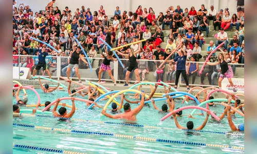 Festival de natação reúne 180 participantes