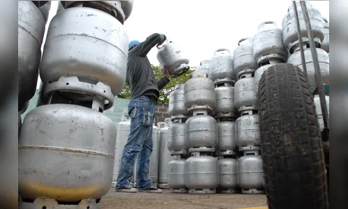 Procon encontra botijão de gás vendido a R$ 150 em Apucarana