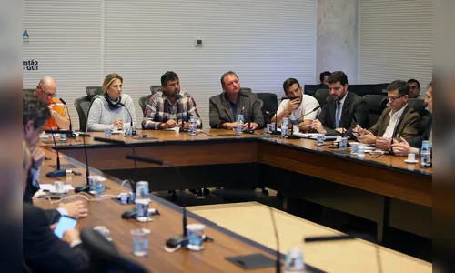 Governo do Estado confirma liberação do trânsito de combustíveis no Paraná