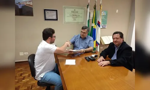 Projeto prevê multas pesadas a pichadores e vendedores de spray em Apucarana