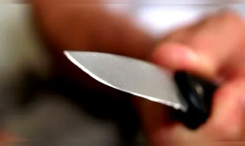 Usuário de tornozeleira volta para cadeia após esfaquear homem em Mauá da Serra