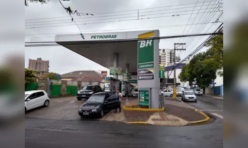 
							Confira os postos que estão abastecendo em Apucarana e região
						
						