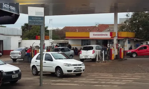 
							Confira os postos que estão abastecendo em Apucarana e região
						
						