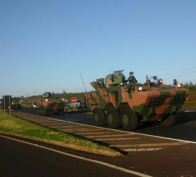 Batalhão do Exército em Apucarana mandou 250 homens para desbloquear rodovias na região - Foto: Reprodução/Whatsapp