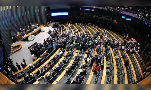 Senadores e deputados mantêm nesta semana atenção sobre caminhoneiros
