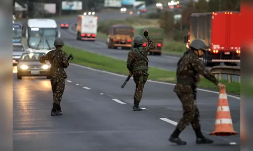 Exército retira tropas das rodovias no Paraná