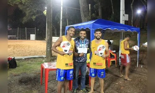 Torneio de Futevôlei reúne quarenta duplas no Lago Jaboti em Apucarana