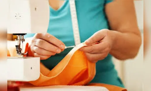 Agência do Trabalhador tem vagas para costureira, auxiliar e programador de bordado