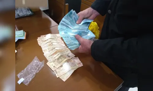 
							Polícia prende seis traficantes em menos de uma semana em Apucarana
						
						