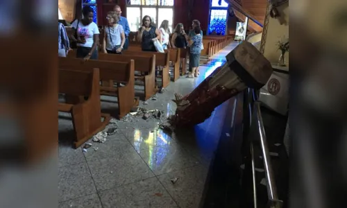 
							Imagem do padroeiro de Londrina danificada por vândalo no começo do ano retorna à catedral
						
						