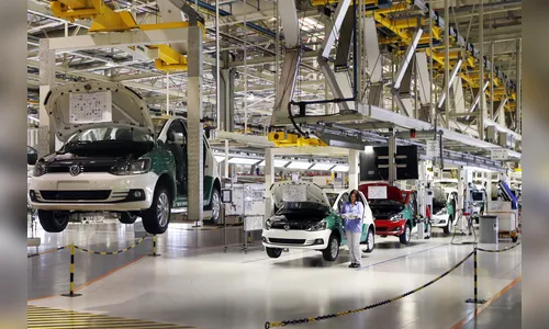 Produção industrial do Paraná cresce 12,8% e fica acima do Brasil