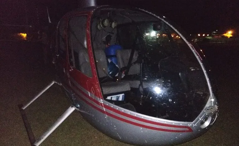 Helicóptero com 118 kg de cocaína e 30 kg de crack é faz pouso de emergência no Paraná - Foto: Divulgação/PM