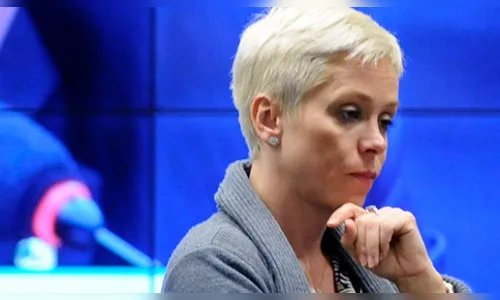 Depois de mais de três horas, PF deixa gabinete da deputada Cristiane Brasil