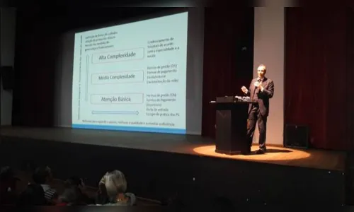
							Cine Mauá lota em palestra do diretor do Banco Mundial 
						
						
