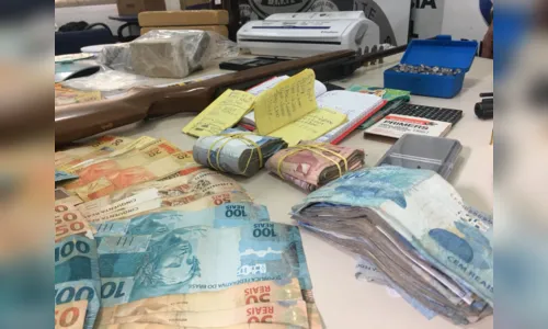 
							  Denarc prende no Paraná quadrilha que vendia drogas no cartão
						
						