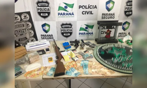 
							  Denarc prende no Paraná quadrilha que vendia drogas no cartão
						
						