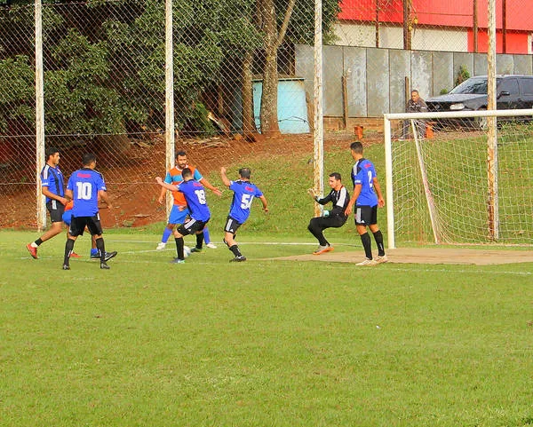 A Primeira Divisão da Copa Cidade Alta de Futebol Suíço segue a todo vapor em Apucarana - Foto: www.oesporte.com.br